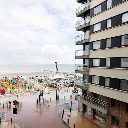 C-dream I With Lateral Seaview By Interhome アパート ブランケンベルヘ